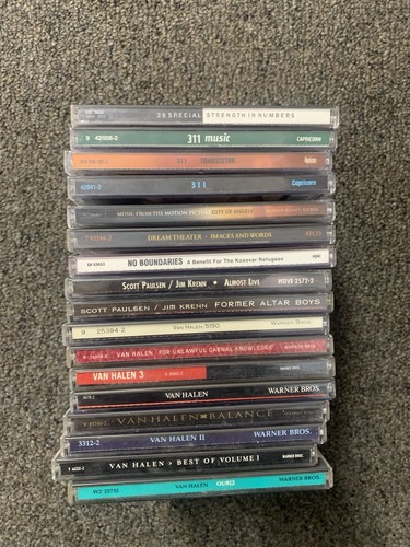 Lot empty jewel cases - of,